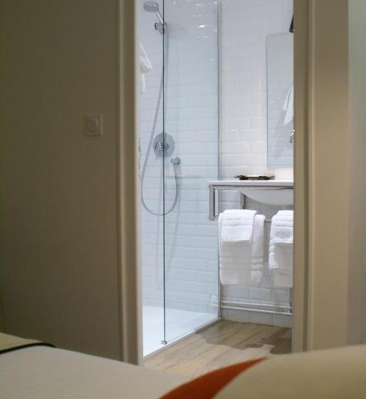 スーペリアールーム, Hôtel Mir