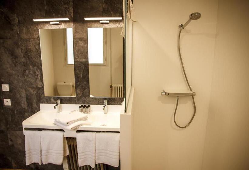 Трехместный Номер Престиж, Hôtel Mir