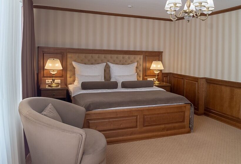 سوییت جونیور, Nadiya