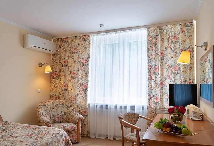 اتاق سوپریور, Nadiya