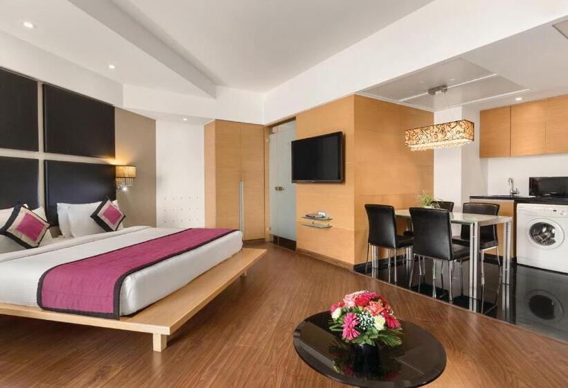 Люкс Кровать Кинг, Ramada By Wyndham Navi Mumbai