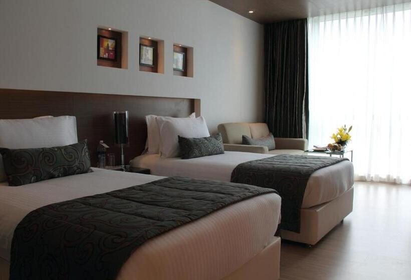 Номер Deluxe, Ramada By Wyndham Navi Mumbai