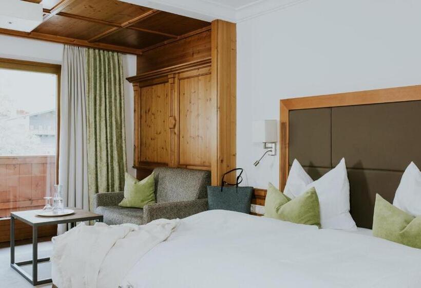 غرفة كلاسيكية, Tauernhof