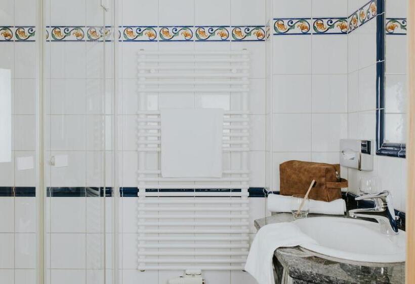 غرفة إقتصادية, Tauernhof