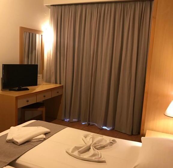 침실 2개 아파트, Vagia Mare