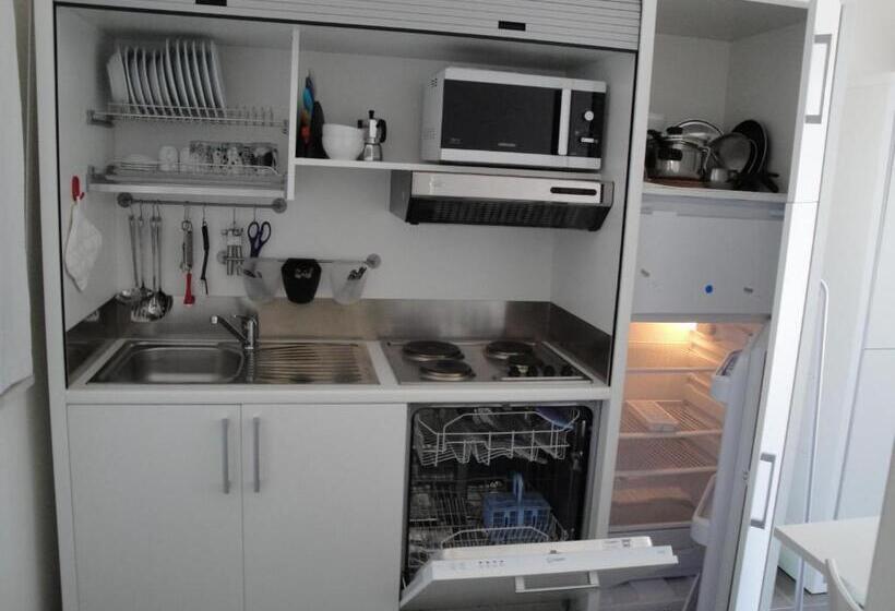 דירת 2 חדרים נוף לים, Residence La Nave