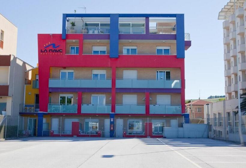 דירת 2 חדרים נוף לים, Residence La Nave