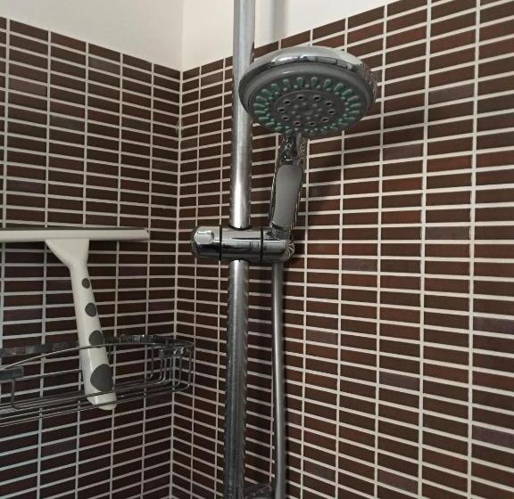 דירת שני חדרים, Residence La Nave