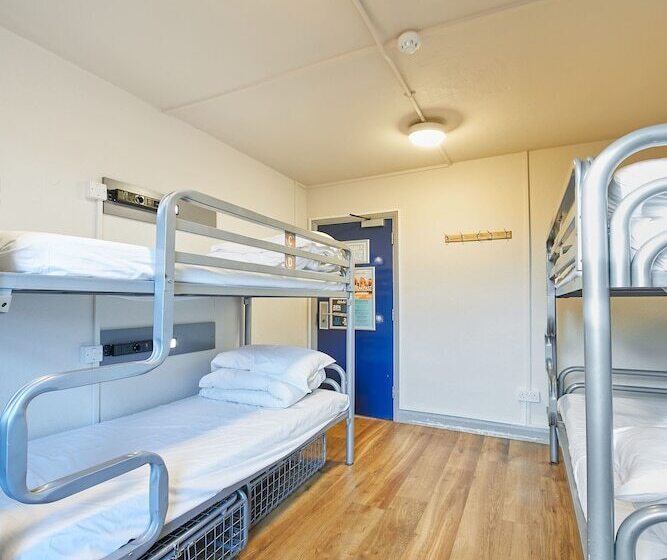 공용 욕실 구비 공동 객실 내의 침대, St Christopher S Inn Shepherd S Bush