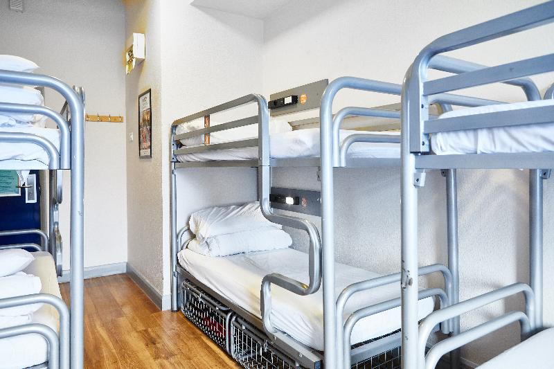 Кровать в Многоместном Номере с Общей Ванной, St Christopher S Inn Shepherd S Bush