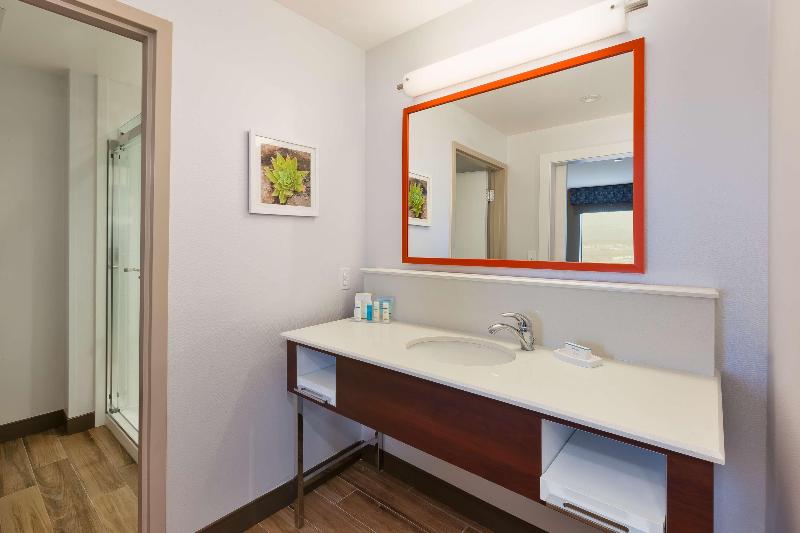 공용 욕실 구비 공동 객실 내의 침대, St Christopher S Inn Shepherd S Bush