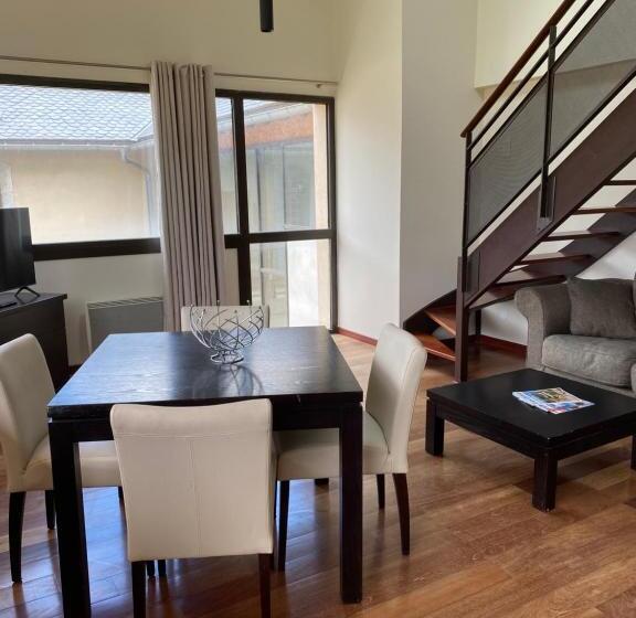 Апартаменты 1 Спальня, Terres De France   Domaine Du Palais