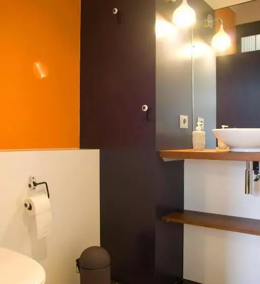 اتاق استاندارد, Bed & Breakfast Bells Oficis