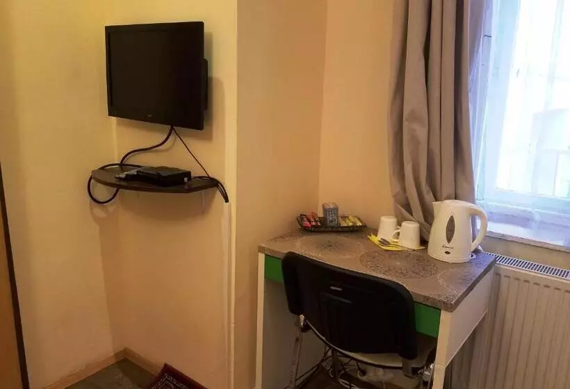 اتاق استاندارد با سرویس بهداشتی مشترک, Garden House