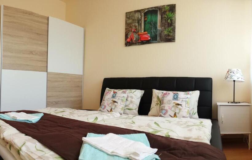 شقة غرفة نوم واحدة مزودة بشُرفة, Garden House