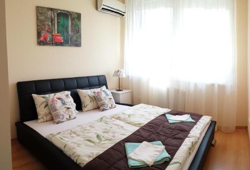 شقة غرفة نوم واحدة مزودة بشُرفة, Garden House