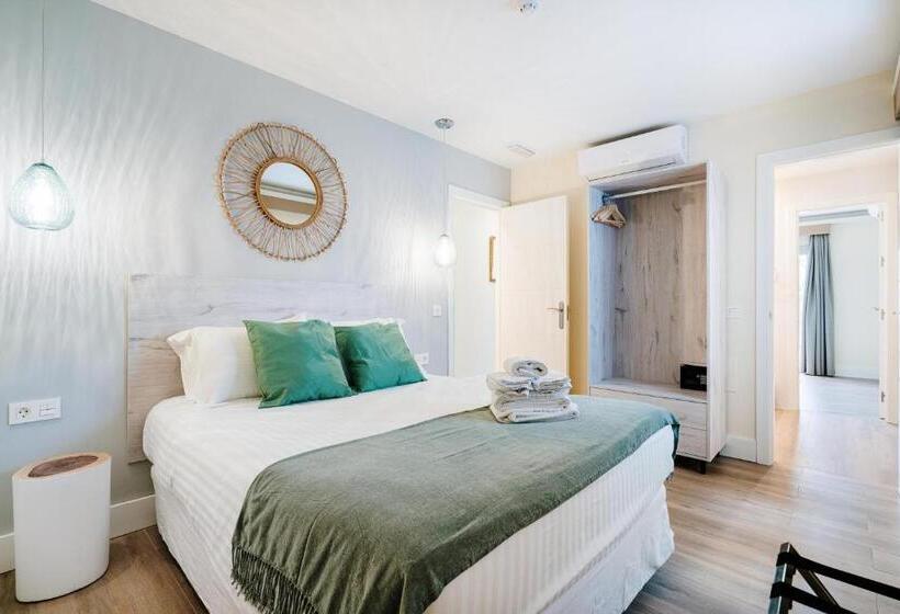 סוויטת ג'וניור נוף לים, H Boutique La Caleta Bay