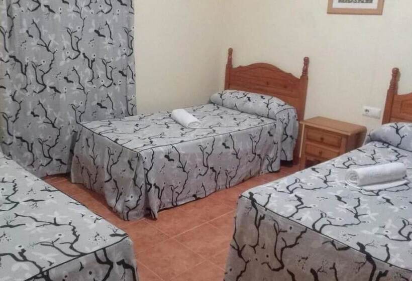 スタンダード４人部屋, Hostal Las Parcelas