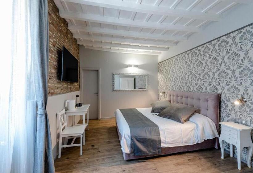 Номер Superior, Relais La Fornarina