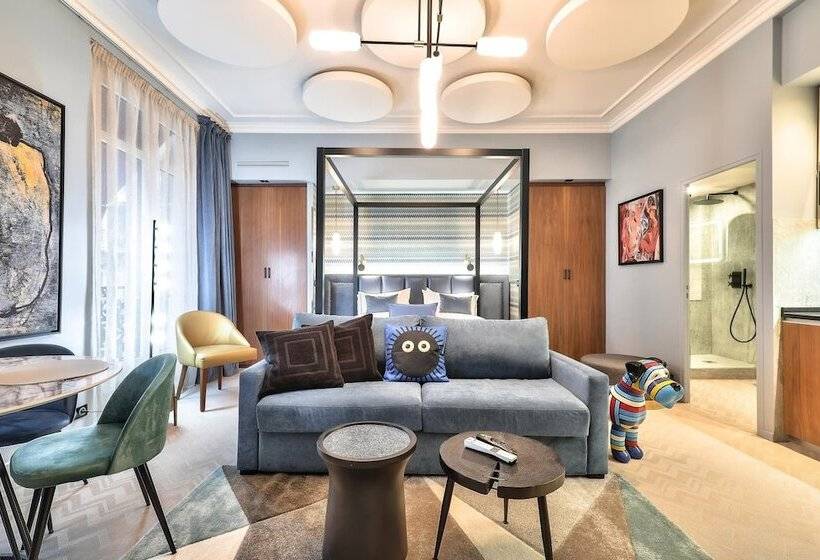 سوییت اجرایی, 33 Marbeuf