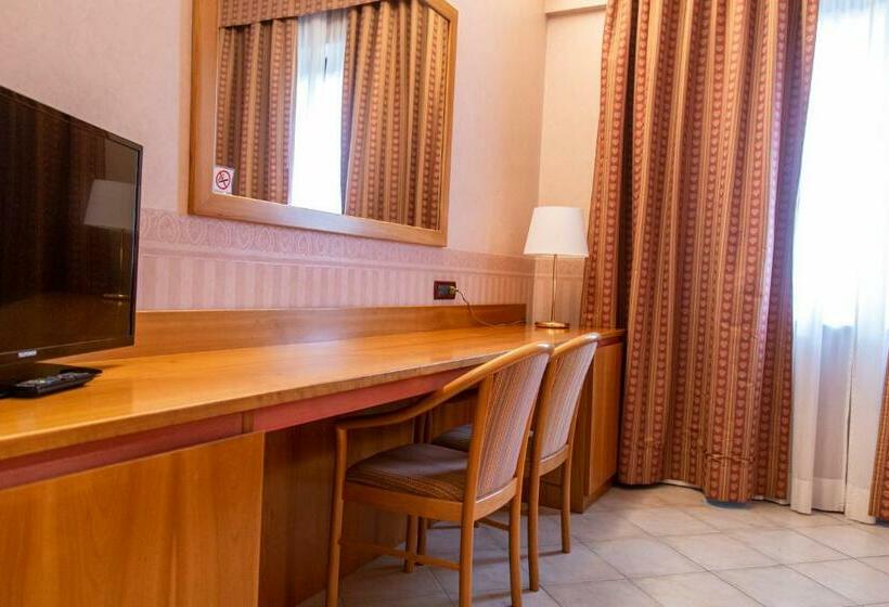 חדר סטנדרט, Aldero