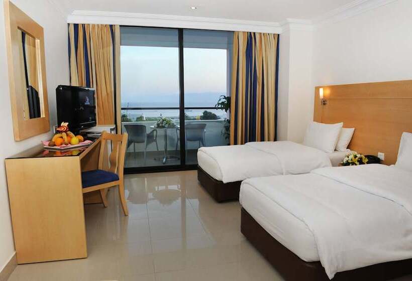 اتاق استاندارد با بالکن و چشمانداز دریا, Mina