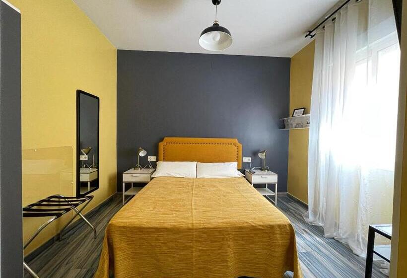 غرفة قياسية, Pensión Alicante San Nicolás