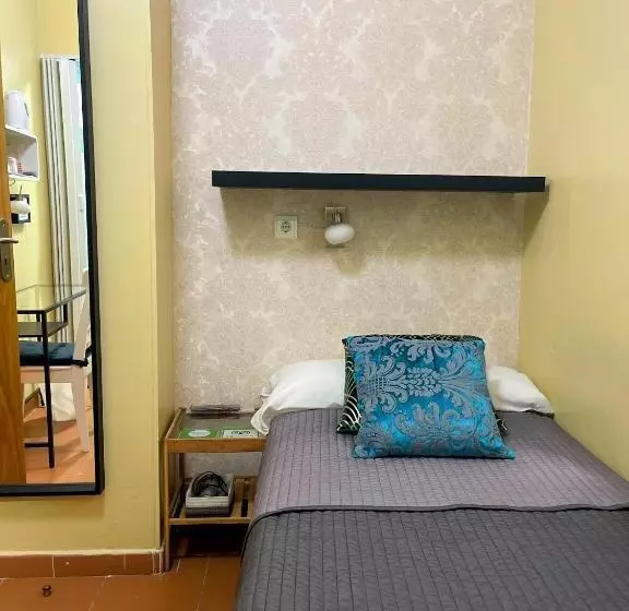 اتاق استاندارد یک نفره, Pensión Alicante San Nicolás