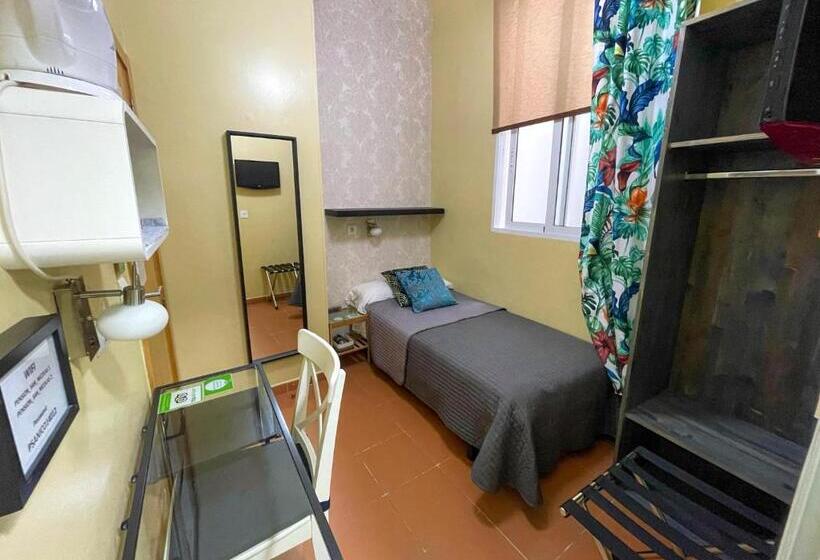 غرفة قياسية فردية, Pensión Alicante San Nicolás