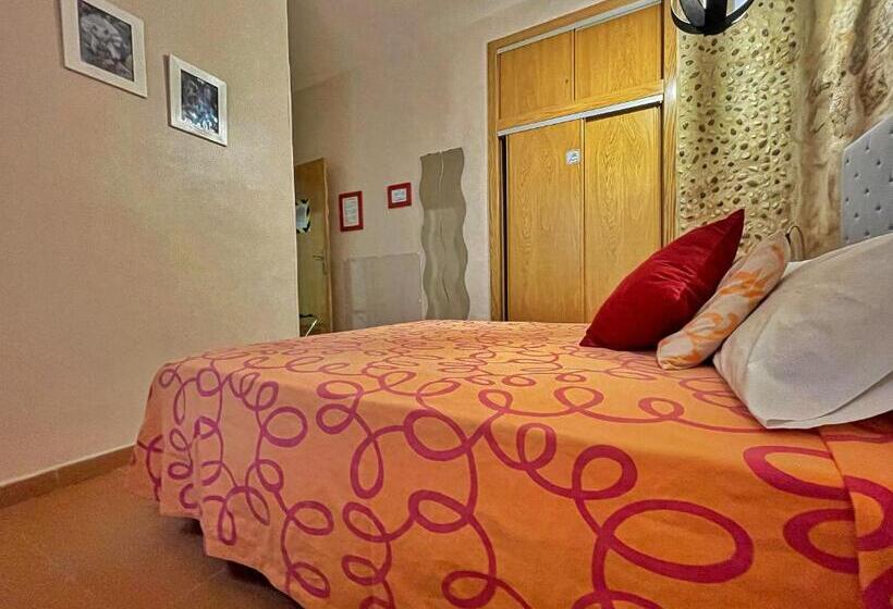 Номер Стандарт, Pensión Alicante San Nicolás