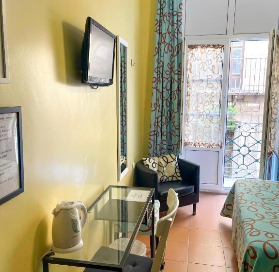 غرفة قياسية, Pensión Alicante San Nicolás