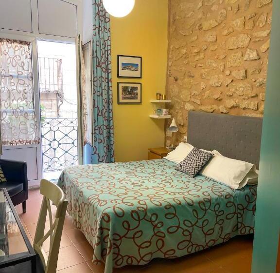 Номер Стандарт, Pensión Alicante San Nicolás