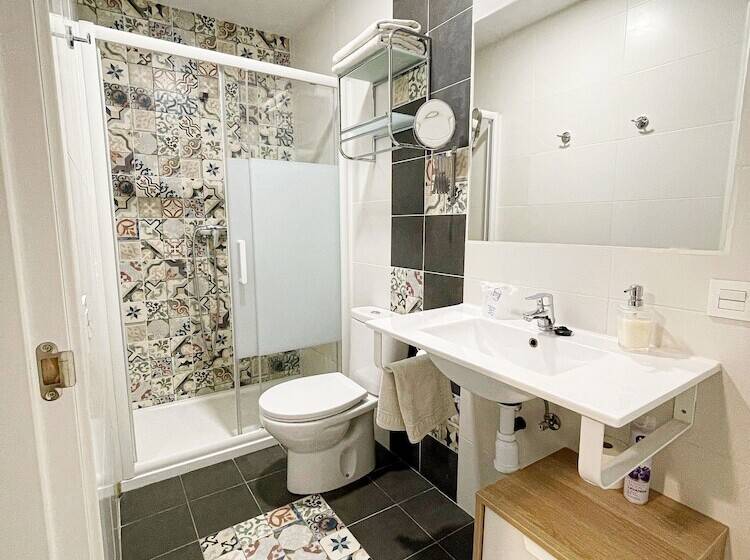 غرفة قياسية, Pensión Alicante San Nicolás