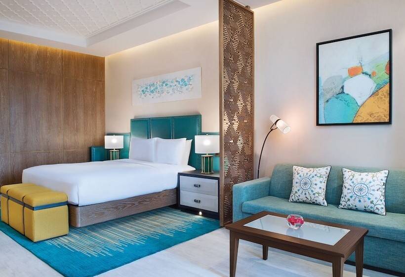 Club Room Sea View, Doubletree By Hilton Resort & Spa Marjan Island