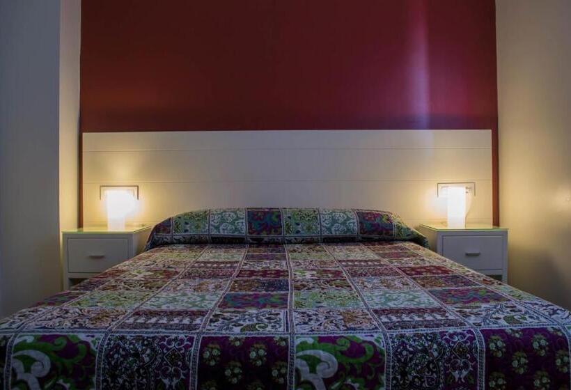 اتاق استاندارد یک نفره, Hostal San Vicente Ii