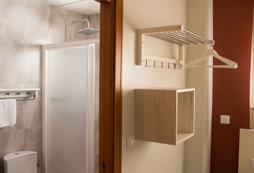 اتاق استاندارد یک نفره, Hostal San Vicente Ii