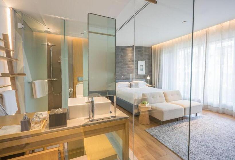 اتاق لوکس با تخت بزرگ, Ad Lib Hotel Bangkok
