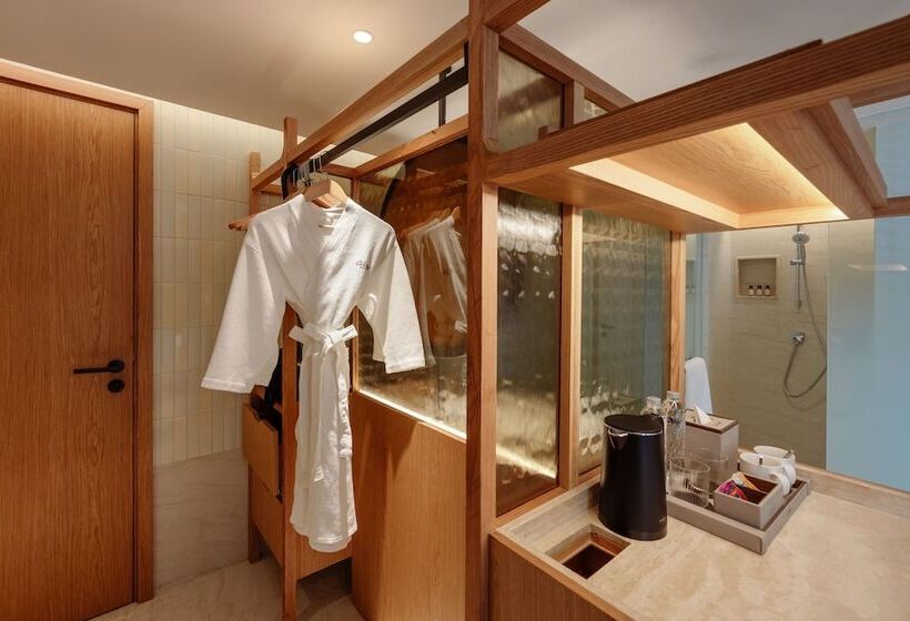 اتاق لوکس با تخت بزرگ, Ad Lib Hotel Bangkok