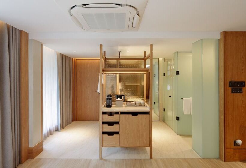 Premium room with terrace, Ad Lib Hotel Bangkok