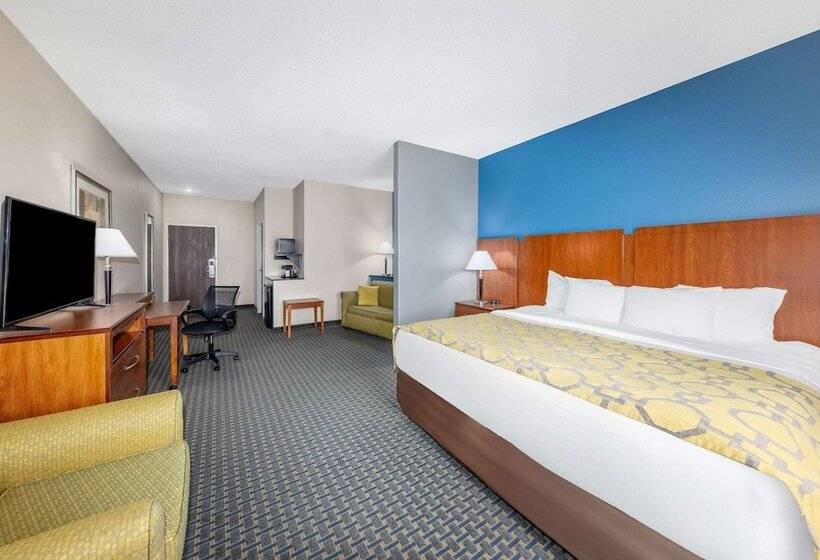 جناح لذوى الاحتياجات الخاصة, Baymont By Wyndham Pratt