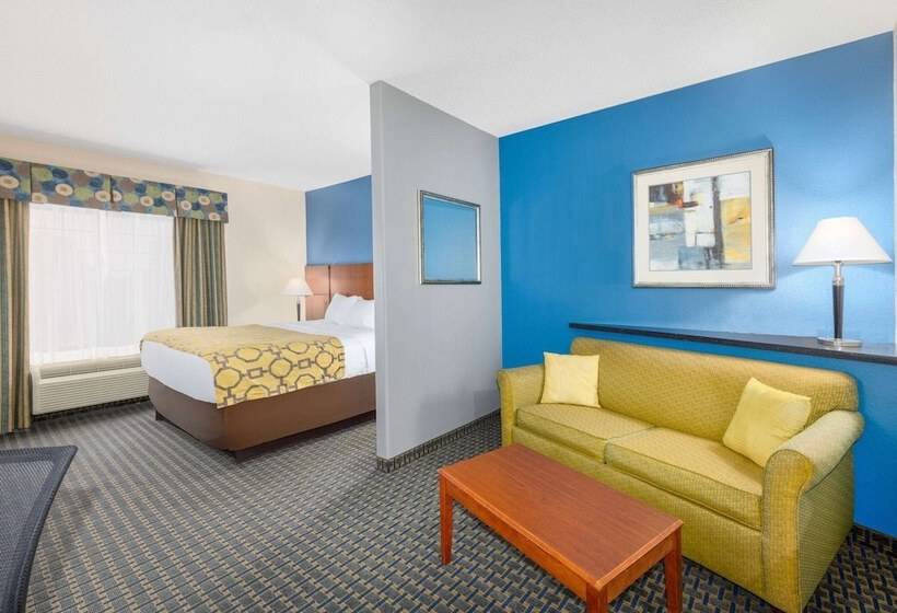 جناح, Baymont By Wyndham Pratt