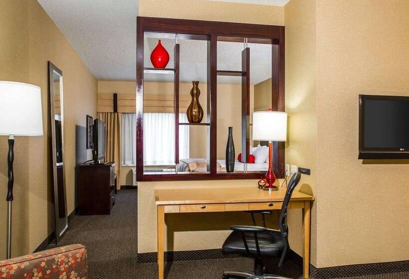 适合残疾人士使用的套间, Cambria Hotel Traverse City