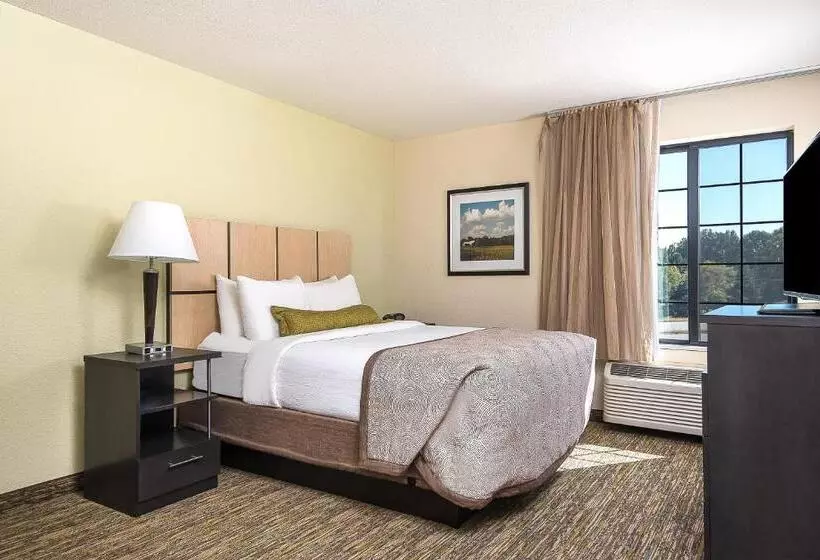 スタンダードスタジオ, Candlewood Suites Bloomington, An Ihg