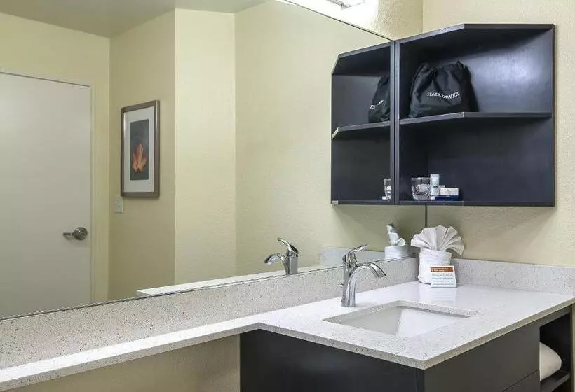 スタンダードスタジオ, Candlewood Suites Bloomington, An Ihg
