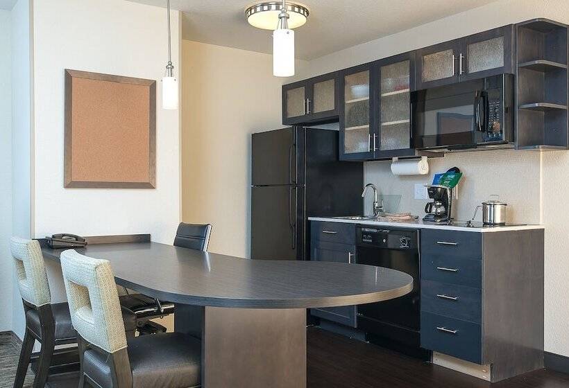 Suíte para Deficientes Físicos, Candlewood Suites Bloomington, An Ihg