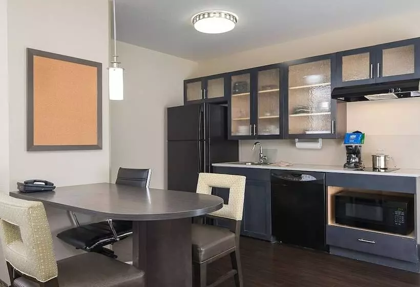 身障者適用スイートルーム, Candlewood Suites Bloomington, An Ihg