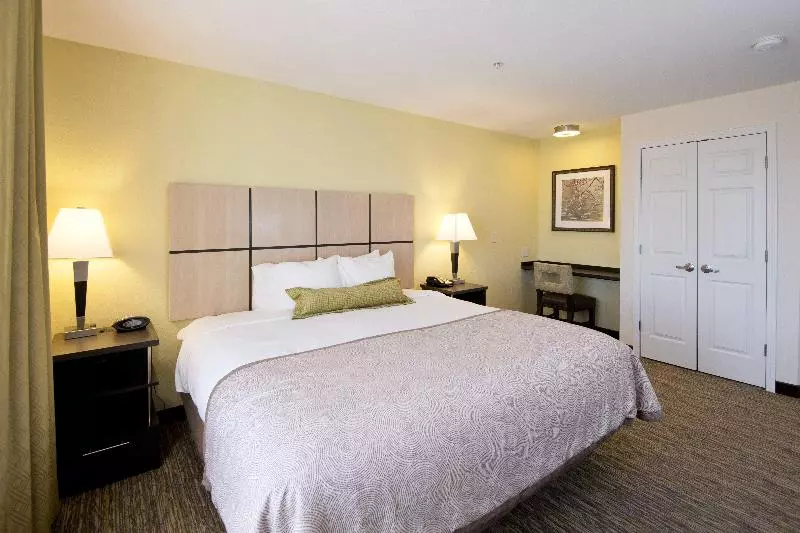 身障者適用スイートルーム, Candlewood Suites Greeley, An Ihg