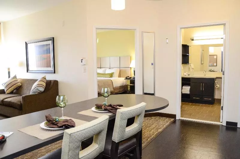 身障者適用スイートルーム, Candlewood Suites Greeley, An Ihg