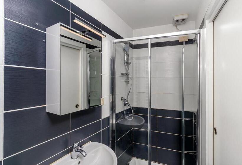 اتاق کلاسیک سه تخته, Casa Boccassini