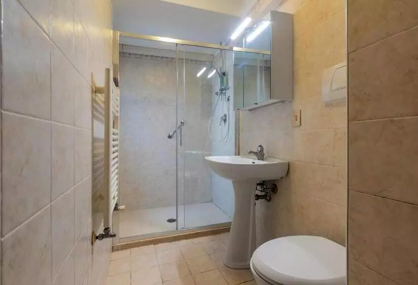 اتاق اکونومی, Casa Boccassini